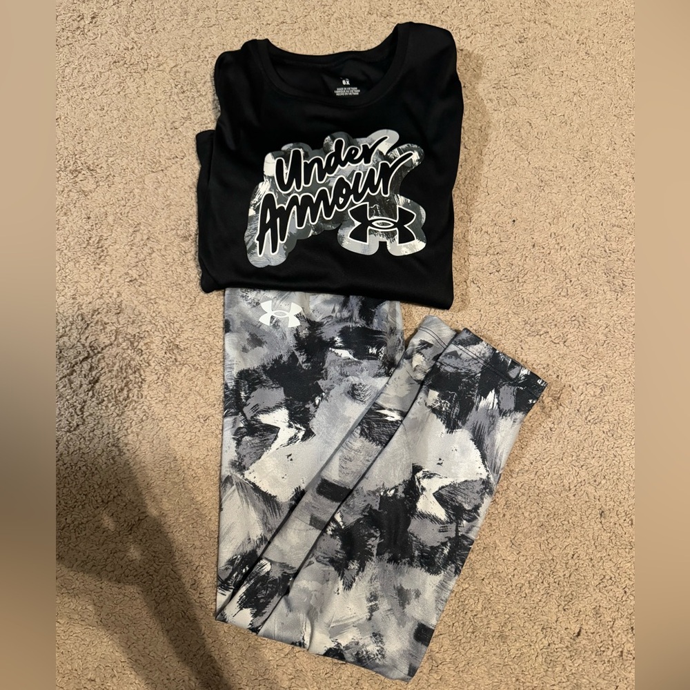 Never worn Under Armour girls outfit